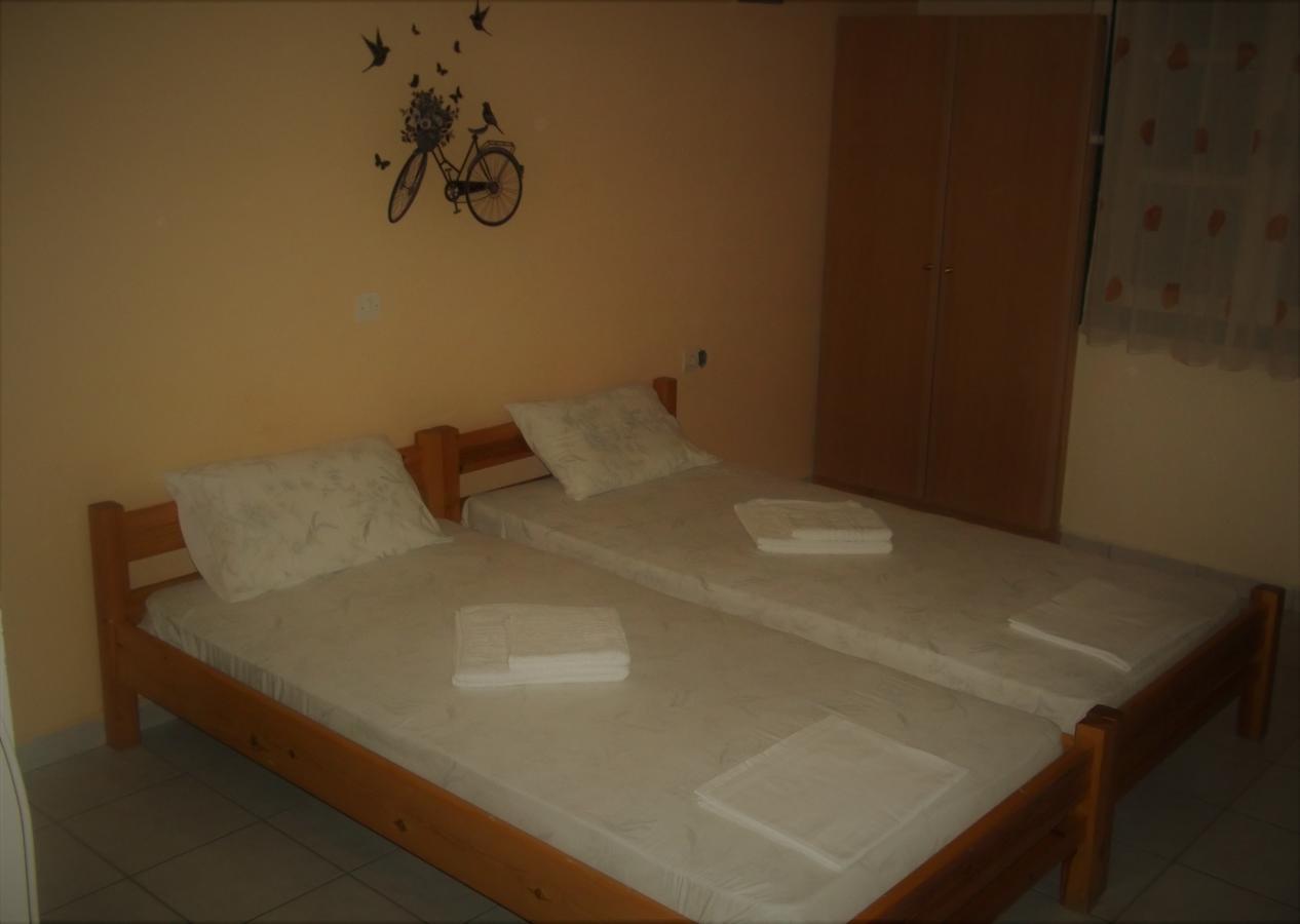 En Leuko Apartments Tsoukaládhes Extérieur photo